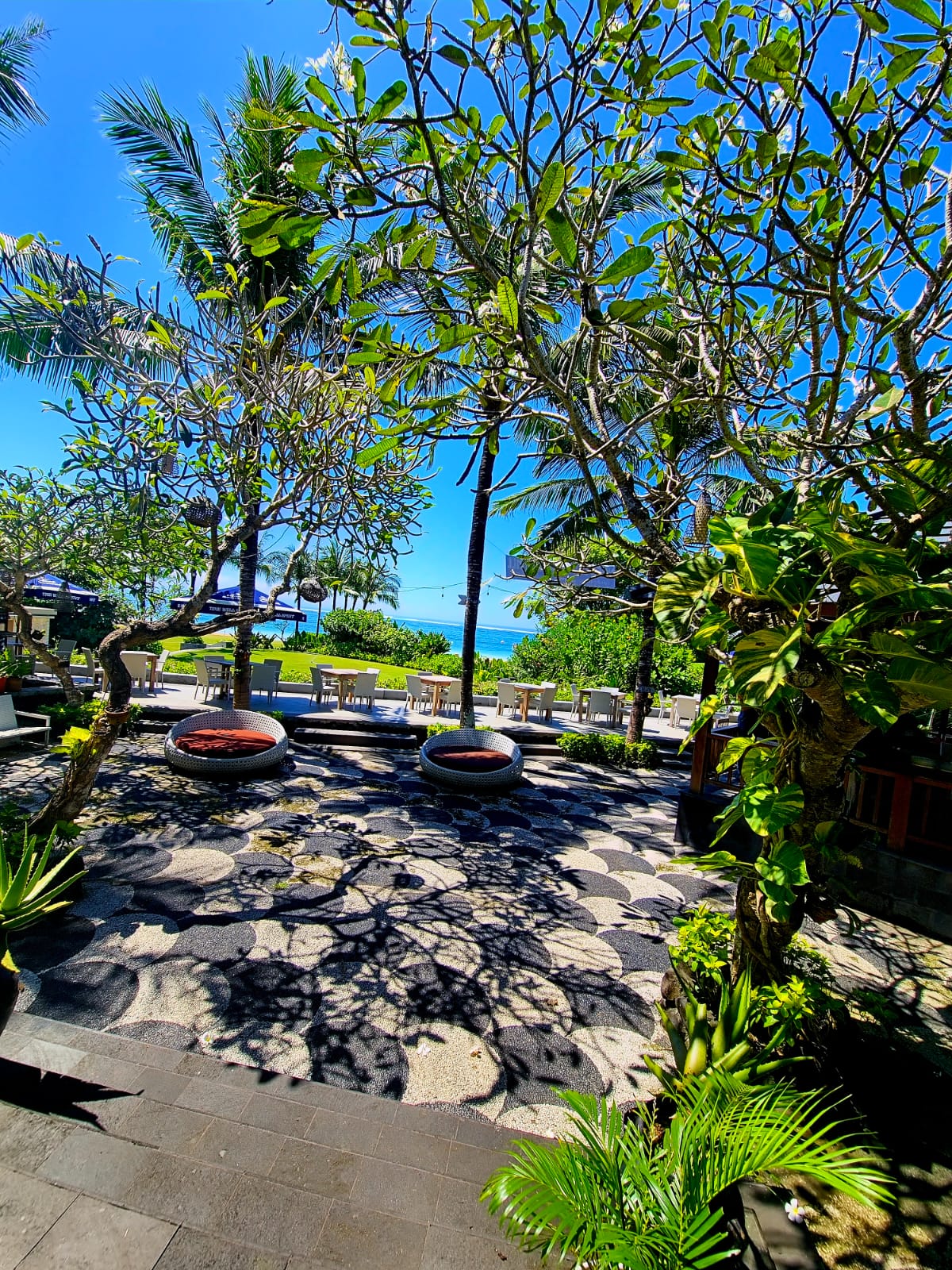 restaurant view from nusa dua beach grill